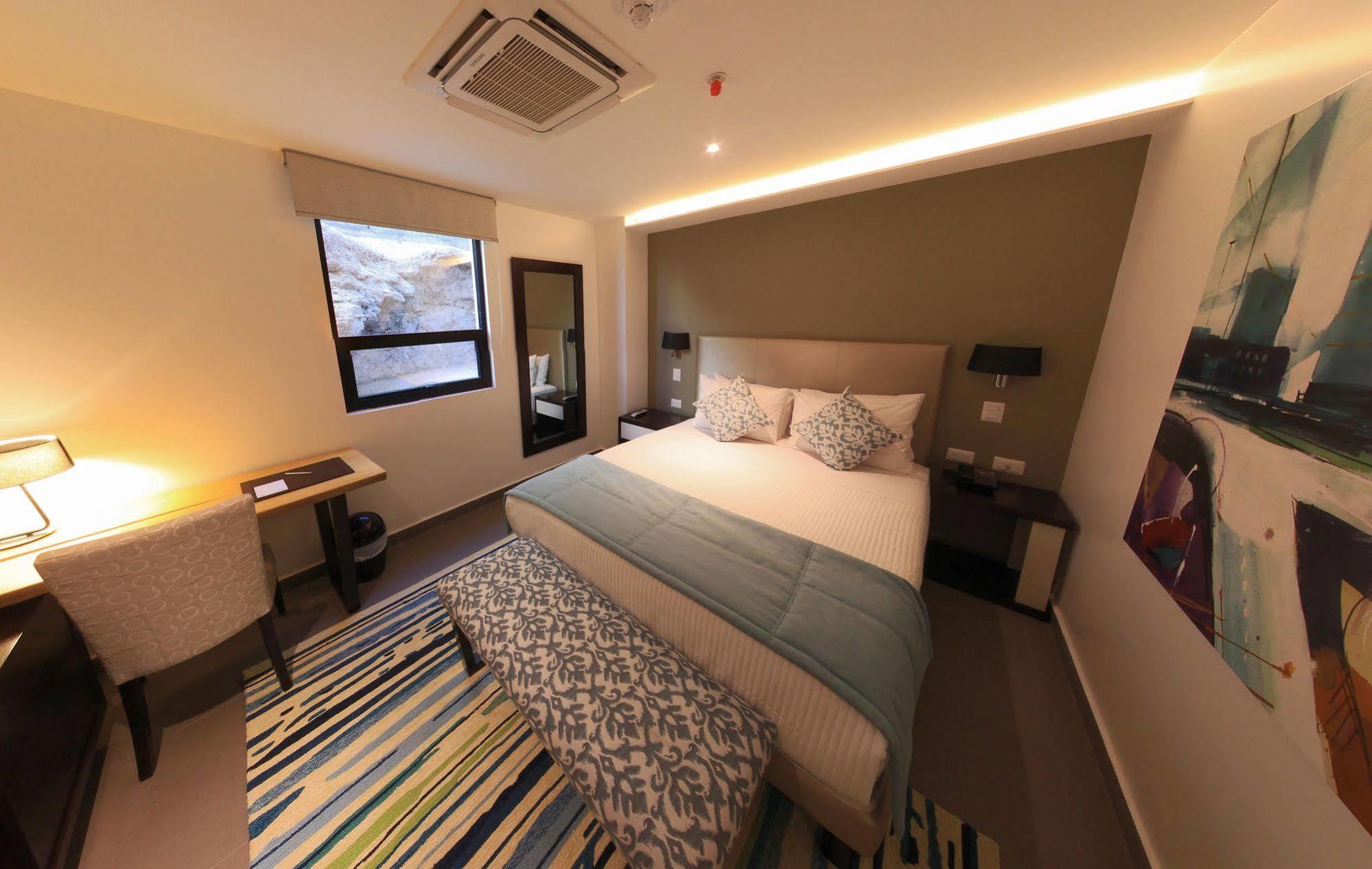 Hotel Poseidon Manta Ngoại thất bức ảnh